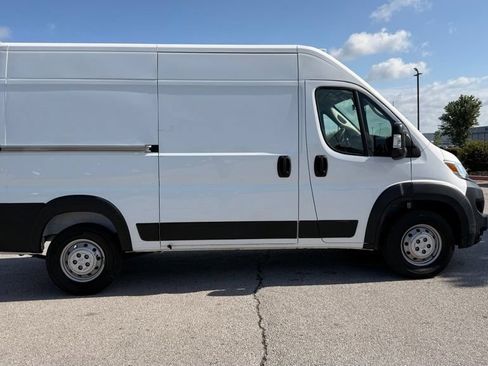 Used 2023 RAM ProMaster 2500 FWD image 8