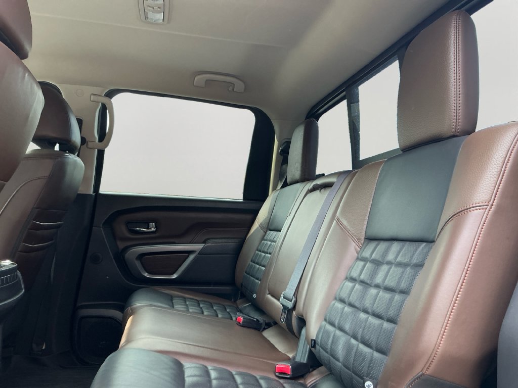 Used 2017 Nissan Titan Platinum Reserve AWD/4WD image 14