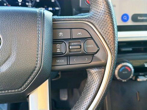 Used 2024 Toyota Tacoma TRD Off-Road image 37