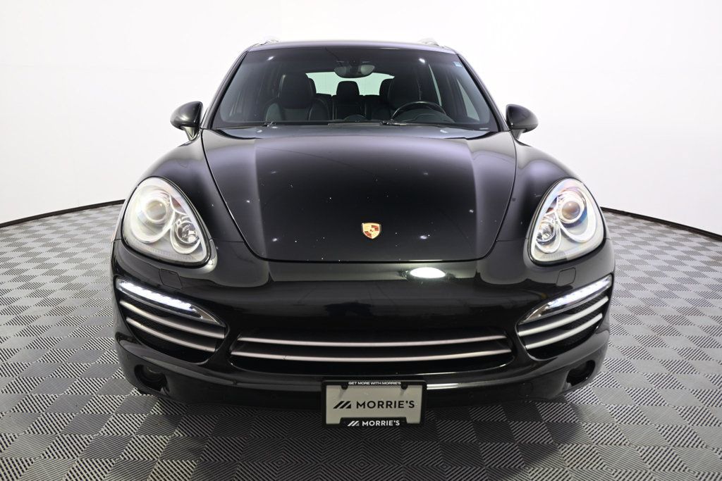 Used 2014 Porsche Cayenne Platinum Edition AWD/4WD image 10
