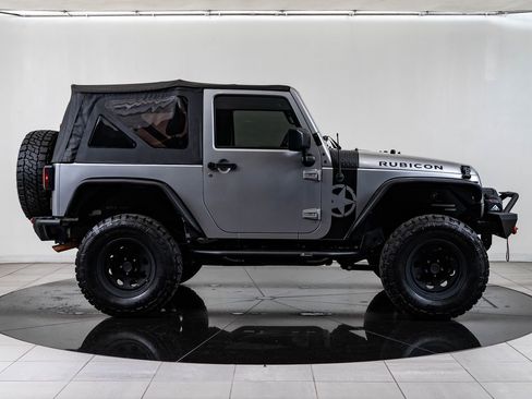 Used 2017 Jeep Wrangler Sport w/ Quick Order Package 24S AWD/4WD image 11