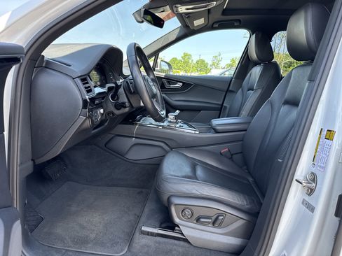 Used 2017 Audi Q7 3.0T Prestige AWD/4WD image 16