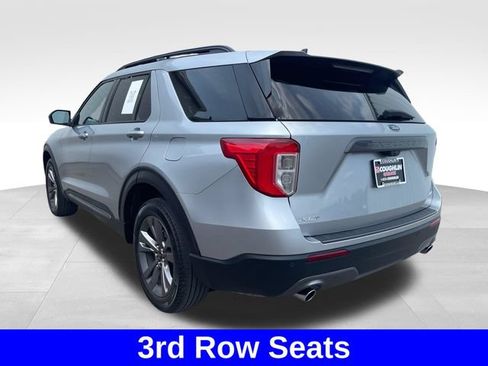 Used 2023 Ford Explorer XLT w/ Equipment Group 202A AWD/4WD image 3