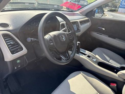 Used 2022 Honda HR-V LX image 14