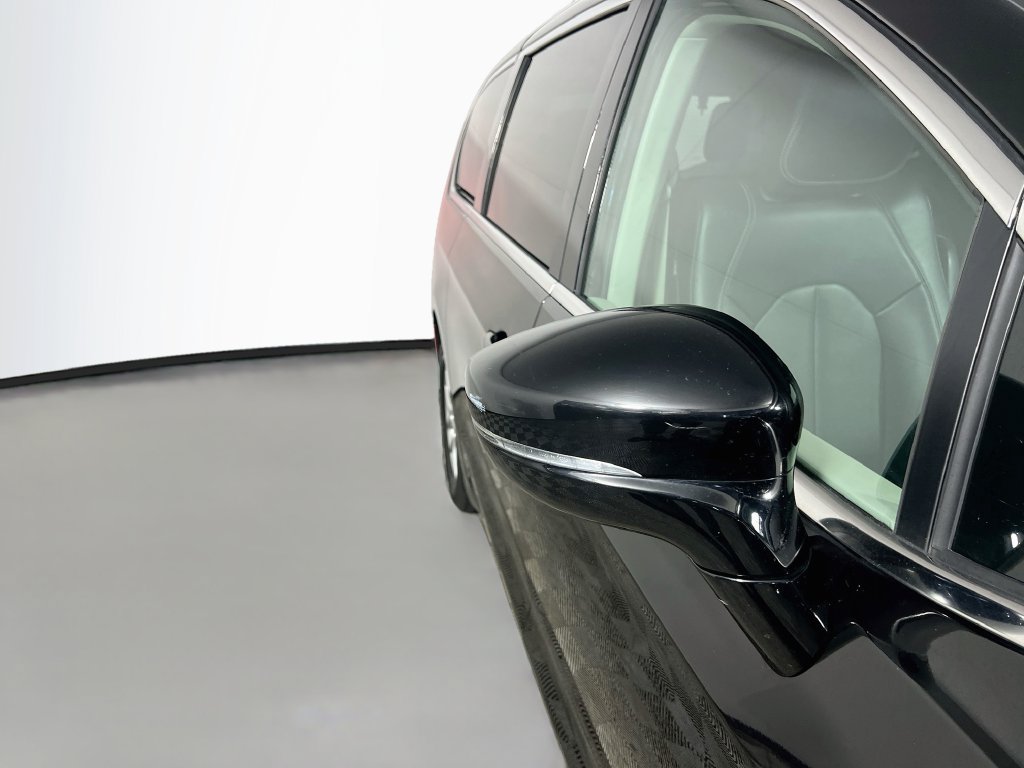Used 2024 Chrysler Pacifica Touring-L FWD image 10