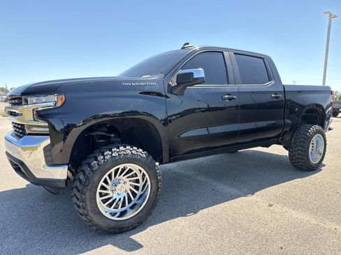 Used 2021 Chevrolet Silverado 1500 LT AWD/4WD image 8