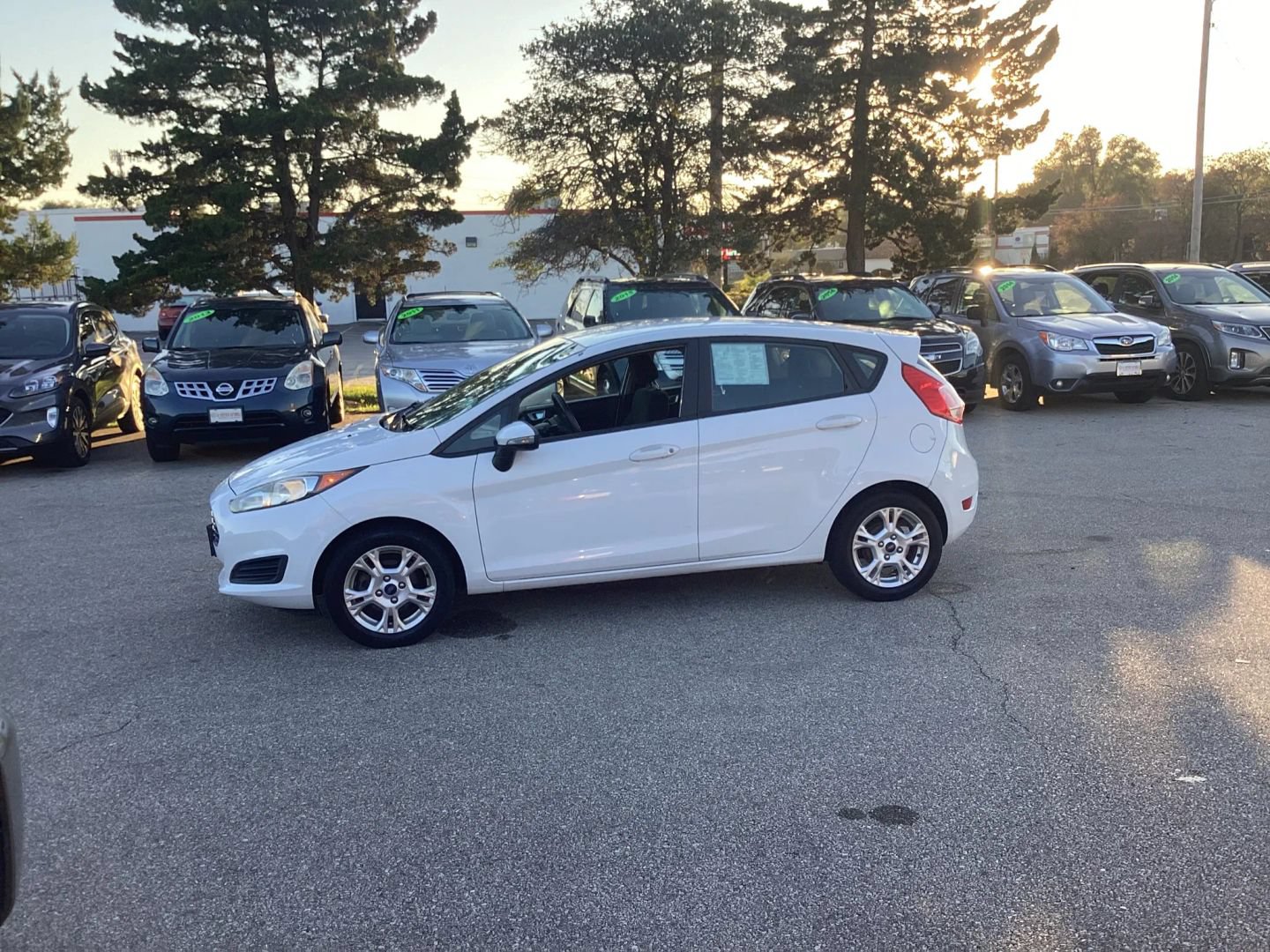 Used 2016 Ford Fiesta SE FWD image 5