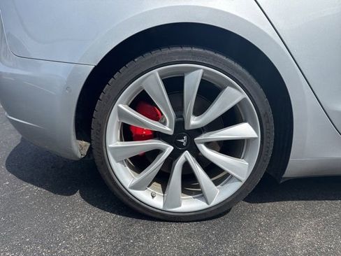 Used 2018 Tesla Model 3 Performance AWD/4WD image 16