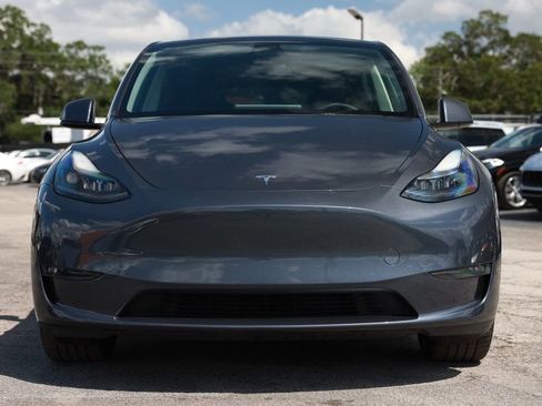 Used 2023 Tesla Model Y AWD image 20