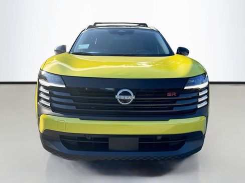 New 2025 Nissan Kicks SR image 3