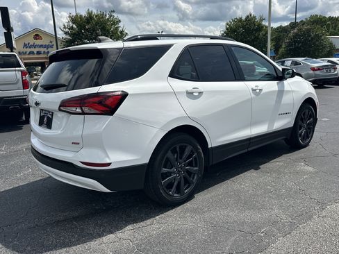Used 2024 Chevrolet Equinox RS FWD image 8