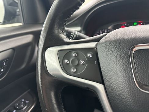 Used 2020 GMC Acadia SLT image 36