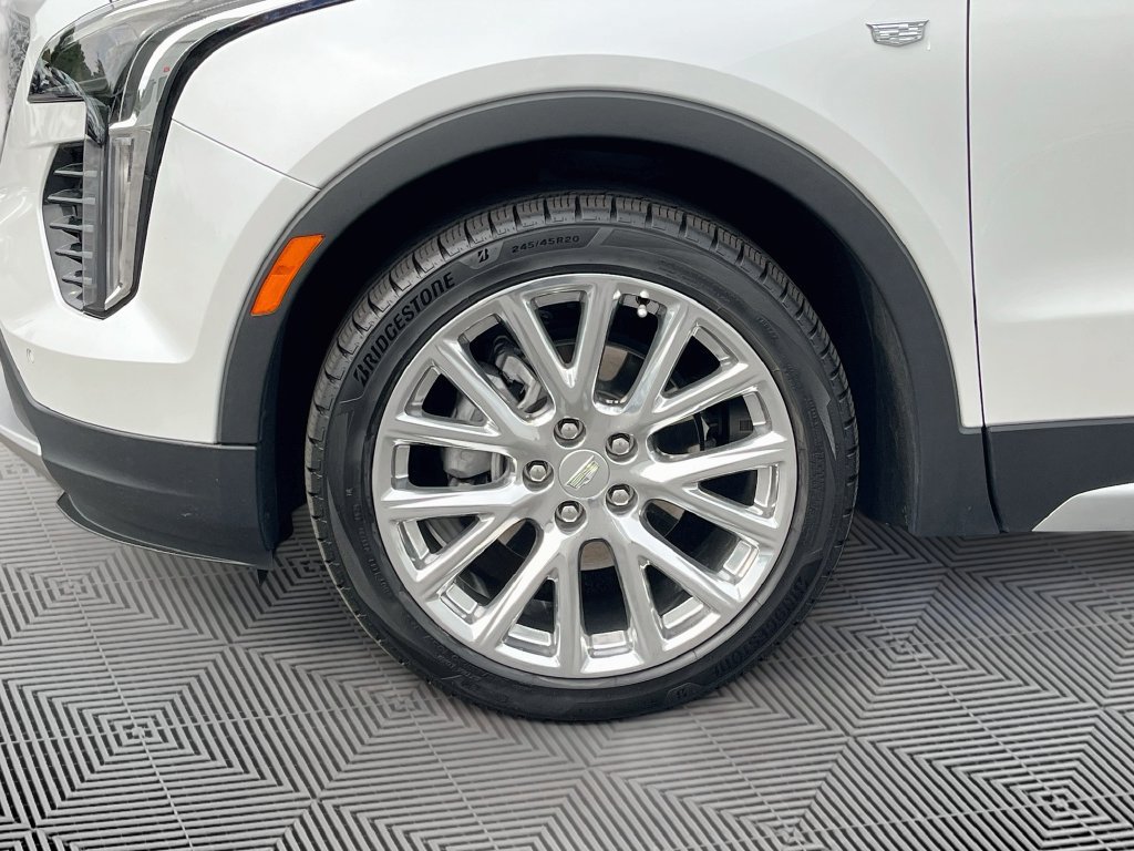 Certified 2023 Cadillac XT4 Premium Luxury FWD image 11