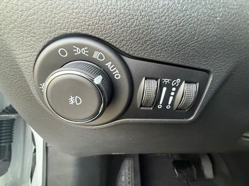 New 2026 Jeep Compass Latitude AWD/4WD image 15