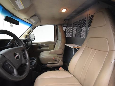 Used 2018 GMC Savana 2500 w/ Driver Convenience Package RWD image 12