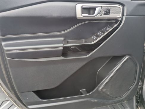 Used 2022 Ford Explorer ST w/ Equipment Group 401A image 11