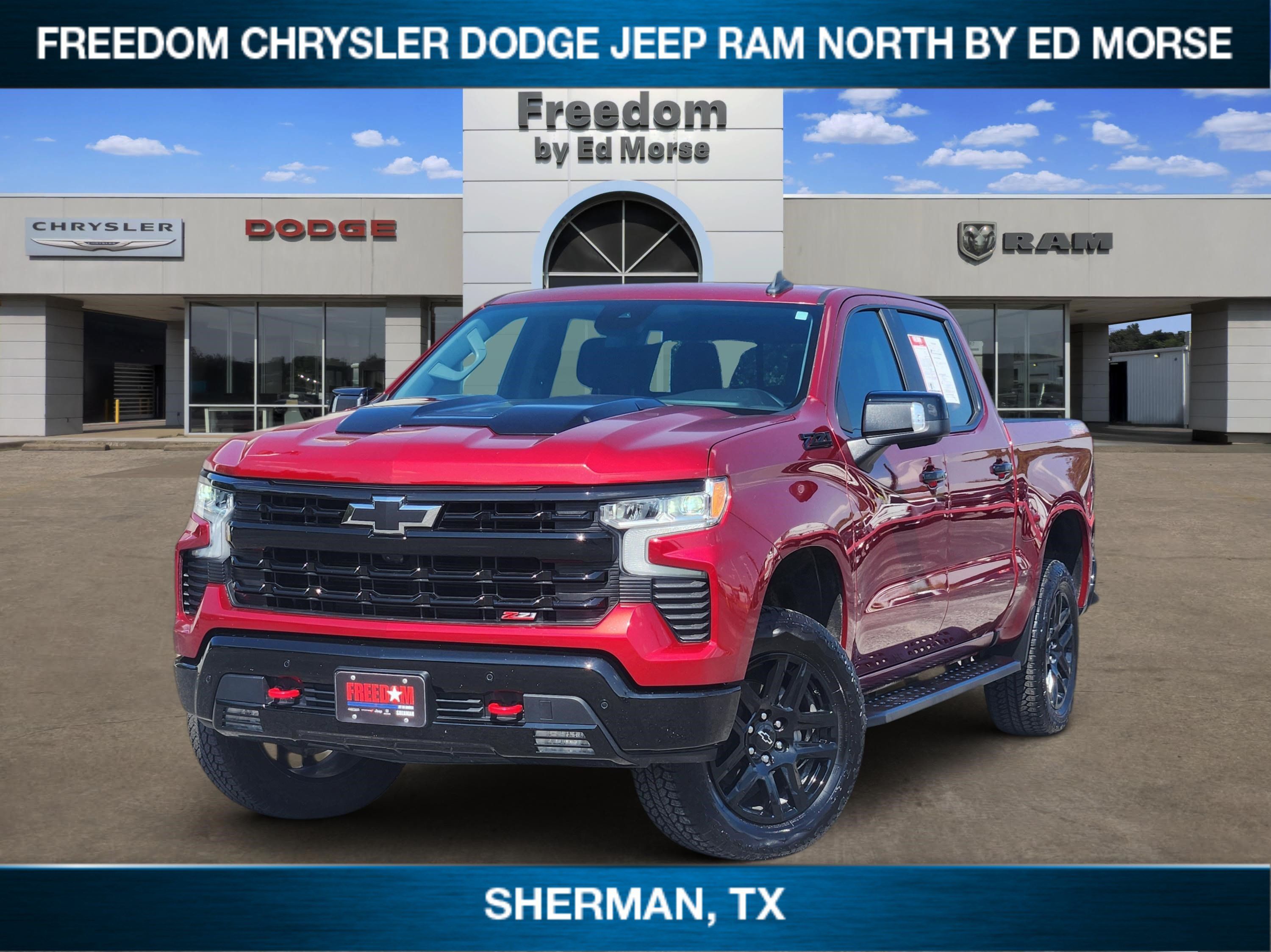 Used 2026 Chevrolet Silverado 1500 LT Trail Boss w/ LT Trail Boss Premium Package AWD/4WD image 1