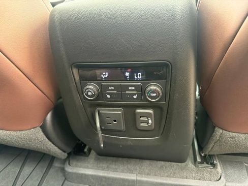 Used 2020 Buick Enclave Avenir FWD image 33