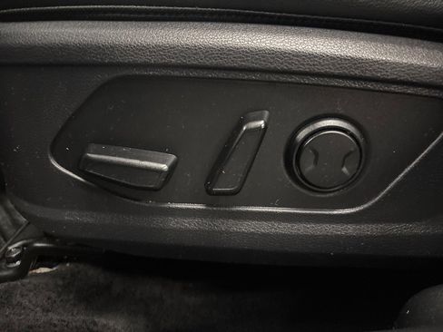 Used 2023 Kia Sportage EX image 16