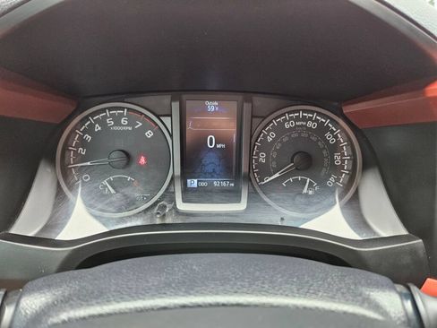 Used 2019 Toyota Tacoma TRD Off-Road AWD/4WD image 20