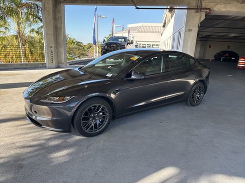 Used 2024 Tesla Model 3 Long Range image 9