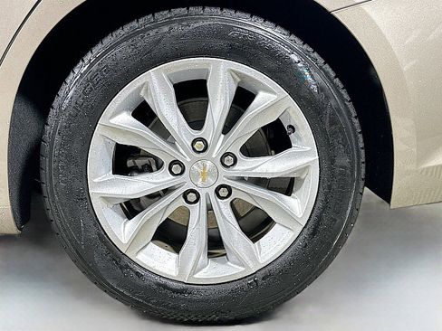 Used 2023 Chevrolet Malibu LT image 29