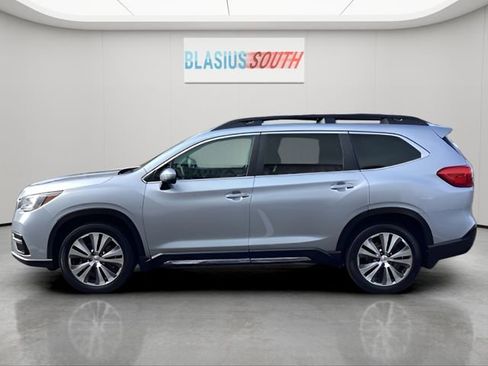 Used 2022 Subaru Ascent Limited w/ Technology Package image 6