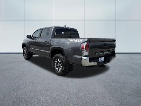 Used 2020 Toyota Tacoma TRD Off-Road AWD/4WD image 7