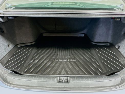 Used 2019 Honda Accord Touring image 29