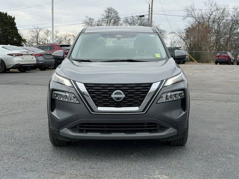 Used 2023 Nissan Rogue SV image 10