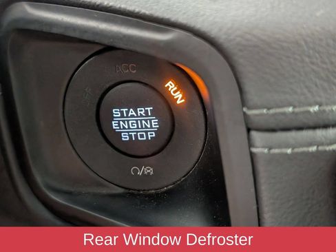 Used 2024 Jeep Gladiator Mojave AWD/4WD image 25