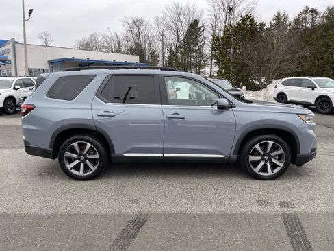 Used 2023 Honda Pilot Elite image 25