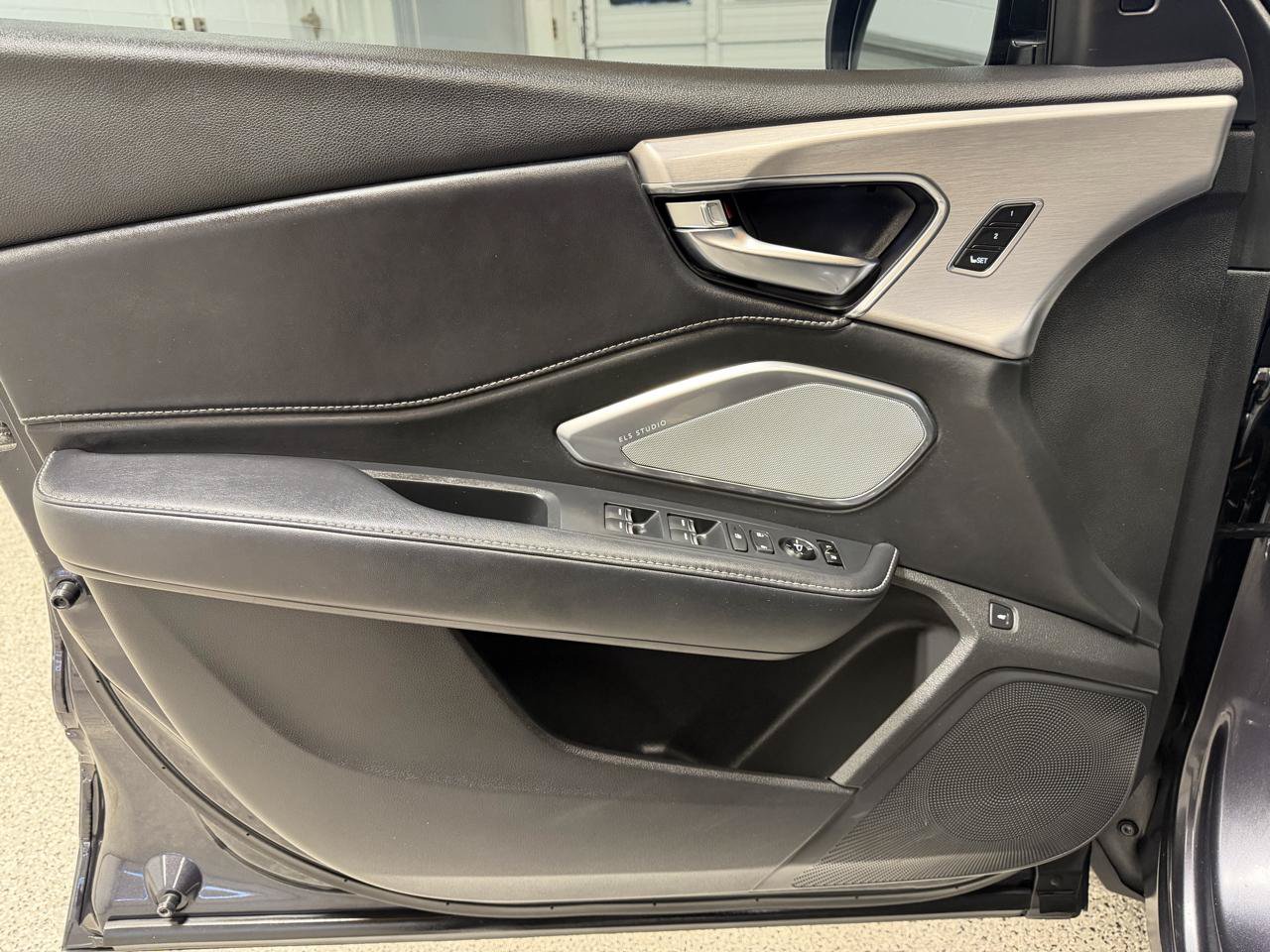 Used 2019 Acura RDX w/ Technology Package FWD image 11