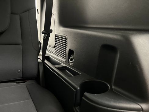 Used 2025 Ford Explorer Active RWD image 24
