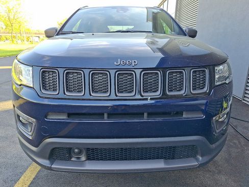 Used 2021 Jeep Compass Latitude w/ Driver Assistance Group AWD/4WD image 2