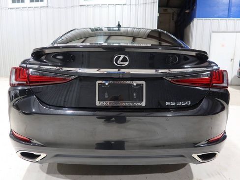Used 2022 Lexus ES 350 Ultra Luxury w/ Accessory Package 2 FWD image 4