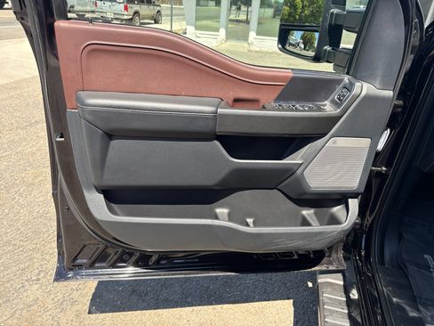 Used 2023 Ford F150 Lariat AWD/4WD image 10