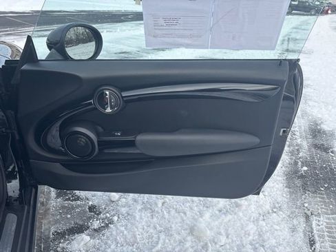 Used 2017 MINI Cooper S image 10