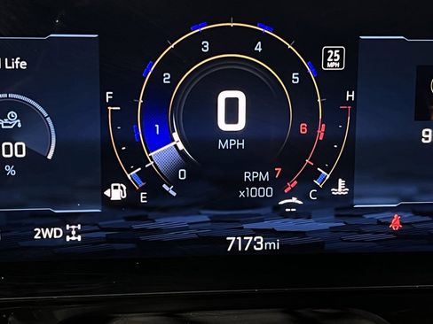 Used 2025 Chevrolet Tahoe RST image 14