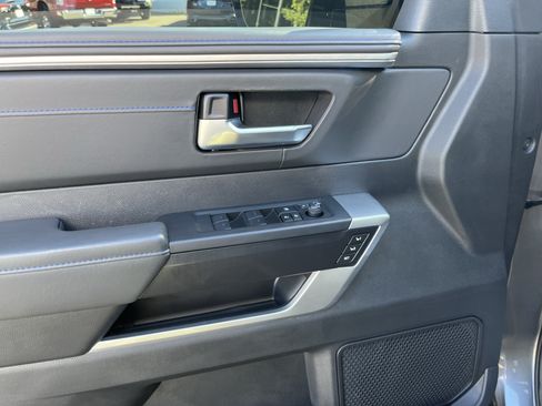 Used 2023 Toyota Tundra Platinum AWD/4WD image 18