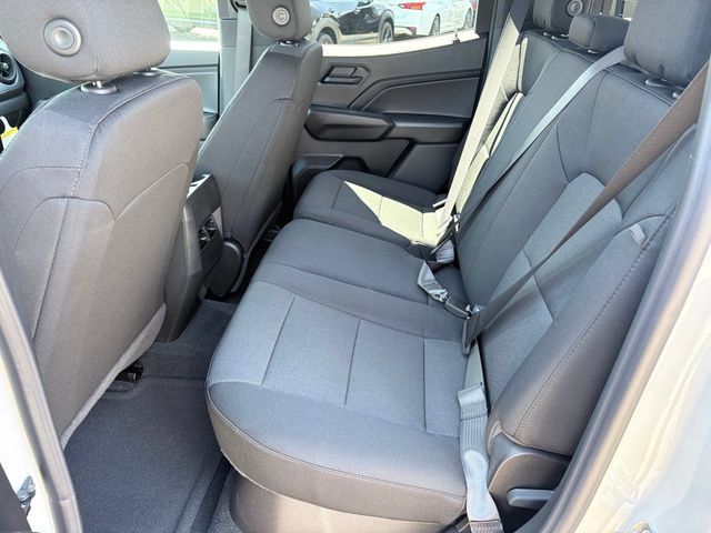 New 2026 Chevrolet Colorado Trail Boss w/ Midnight Edition AWD/4WD image 6