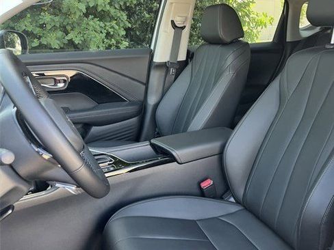 Certified 2025 Acura ADX AWD image 27