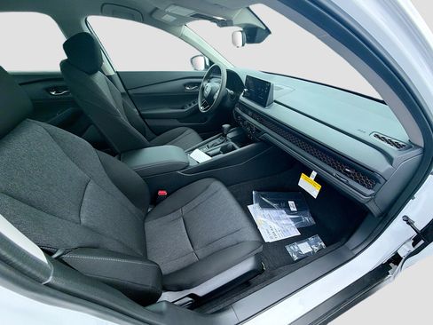 New 2026 Honda Accord LX image 23