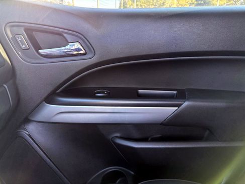 Used 2019 Chevrolet Colorado ZR2 image 23