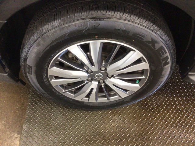 Used 2020 Nissan Pathfinder S AWD/4WD image 29