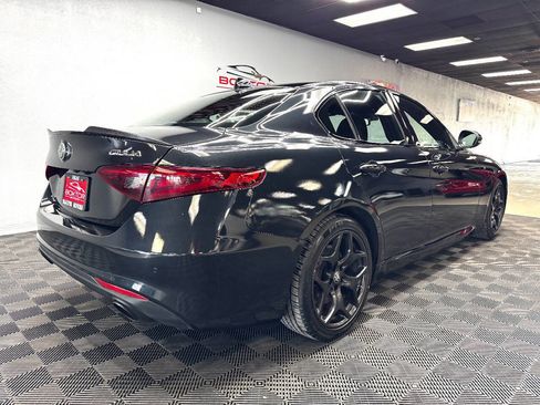 Used 2022 Alfa Romeo Giulia Ti image 12