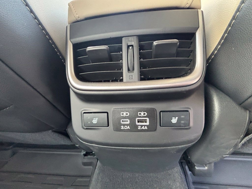 Used 2025 Subaru Legacy Limited AWD/4WD image 37