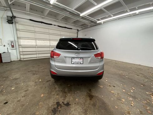 Used 2012 Hyundai Tucson GLS image 5
