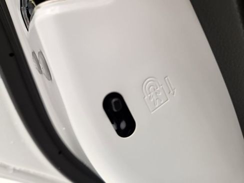 New 2026 Toyota Prius Plug-In Hybrid image 32