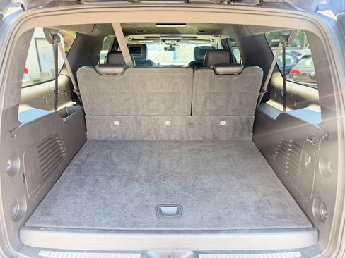 Used 2018 Cadillac Escalade ESV Platinum AWD/4WD image 9